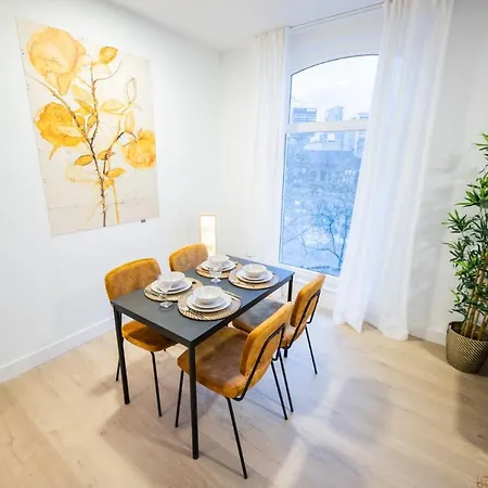 Lavish 1 Bedroom 50m2 -ss177l- Rotterdam
